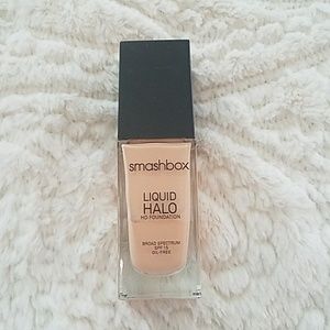 Smashbox Foundation